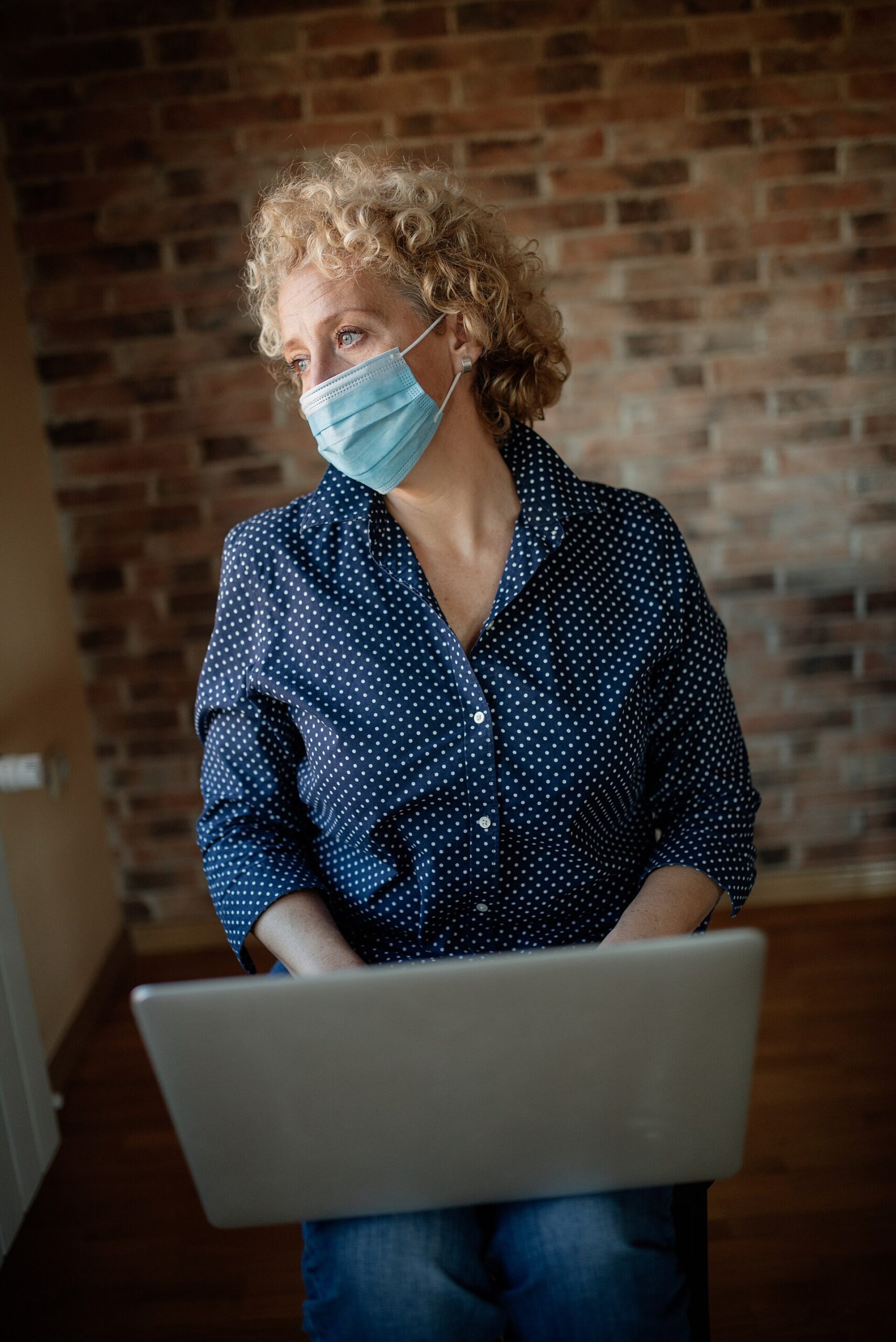 Por qué el home office agota tanto a algunas mujeres